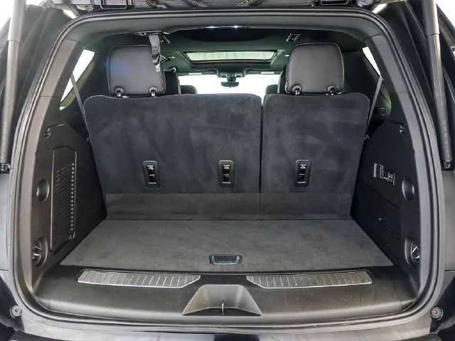 Used 2021 Chevrolet Tahoe Premier w/ Premium Package AWD/4WD image 34