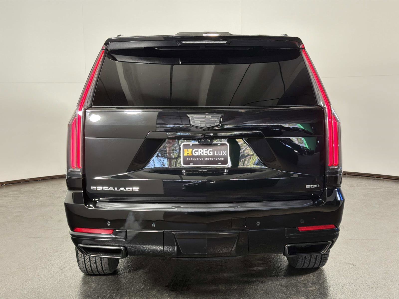 Used 2025 Cadillac Escalade Sport w/ Touring Package image 4