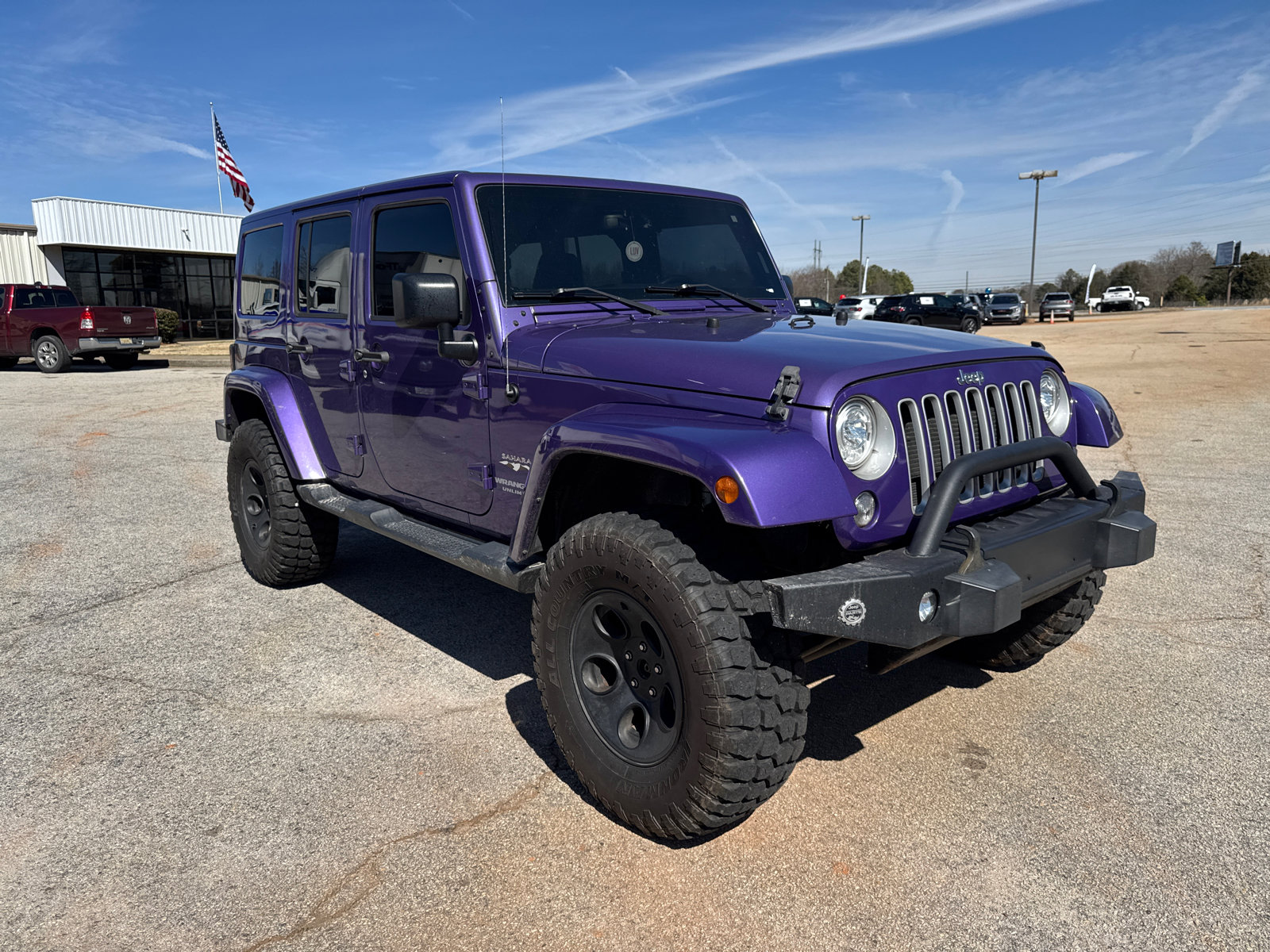 Used 2017 Jeep Wrangler Unlimited Sahara w/ Max Tow Package image 3