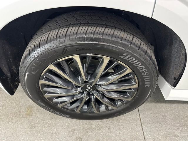 Used 2026 INFINITI QX80 Autograph w/ Premium Cargo Package image 4