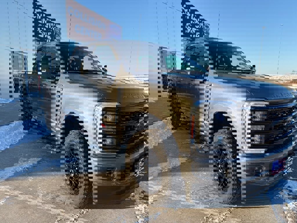 Used 2024 Ford F250 Lariat w/ Black Appearance Package image 8