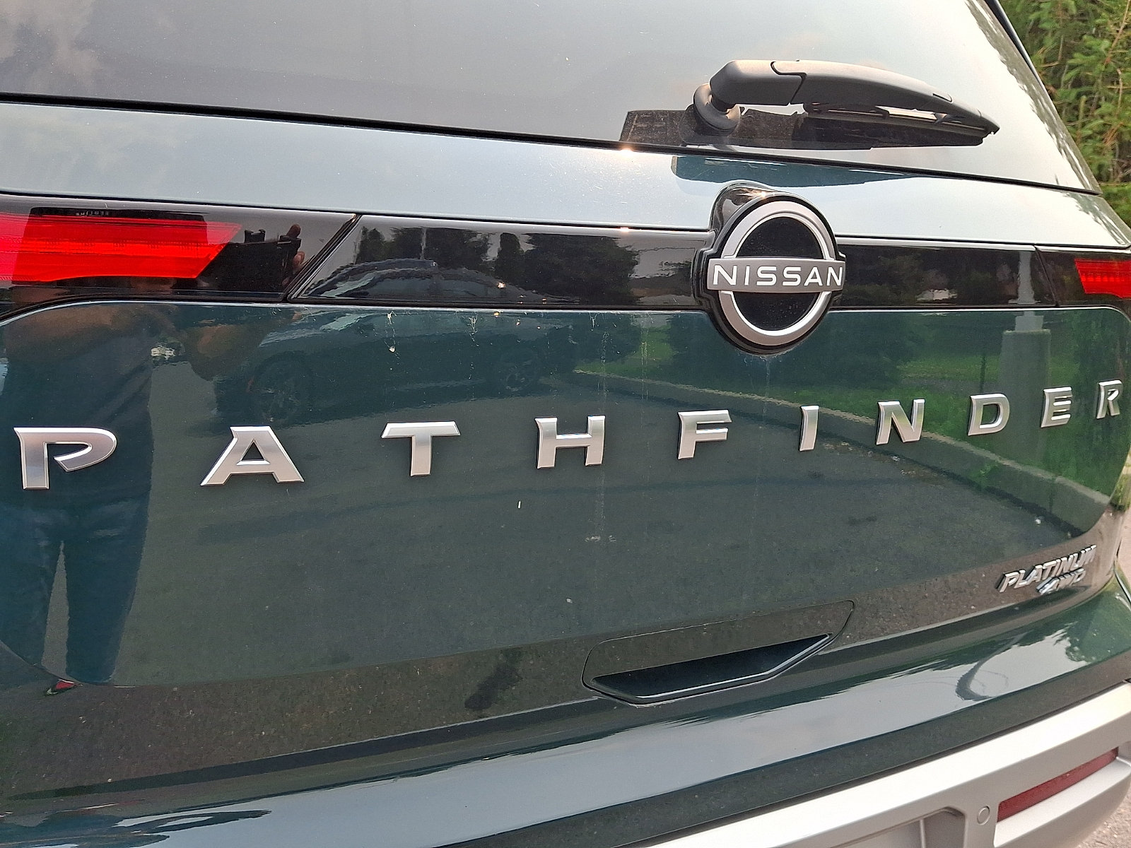 Certified 2023 Nissan Pathfinder Platinum w/ Lighting Package (N93) AWD/4WD image 35