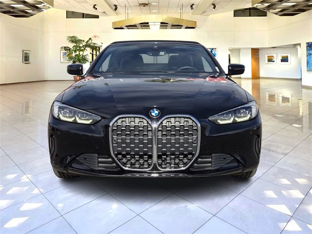Used 2024 BMW 430i Convertible image 2