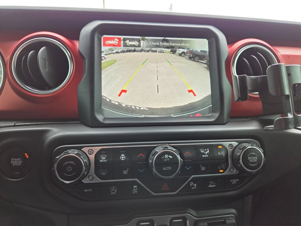 Used 2021 Jeep Wrangler Unlimited Rubicon AWD/4WD image 37