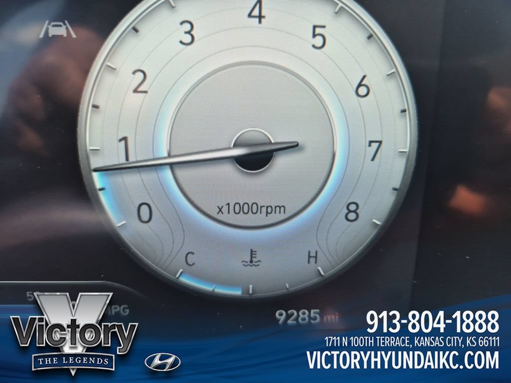 Used 2025 Hyundai Elantra Limited FWD image 16
