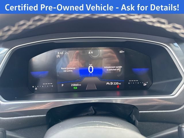 Certified 2023 Volkswagen Tiguan SE w/ Panoramic Sunroof Package AWD/4WD image 13