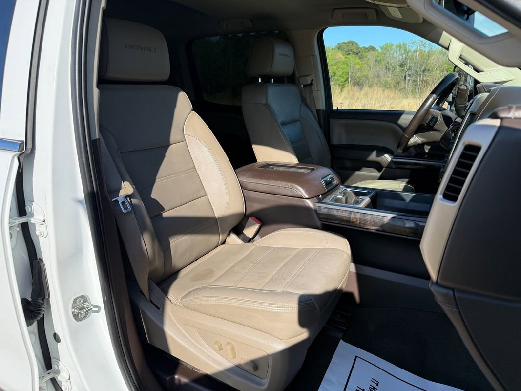 Used 2016 GMC Sierra 2500 Denali w/ Duramax Plus Package AWD/4WD image 20