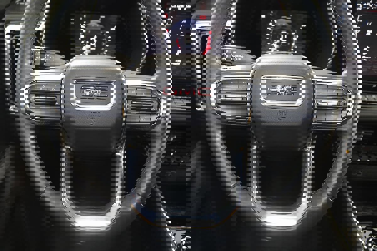 Used 2023 GMC Canyon Elevation w/ Convenience Package image 44