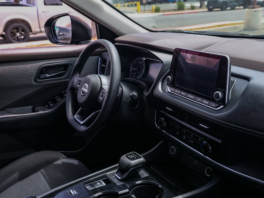 Used 2023 Nissan Rogue S FWD image 20