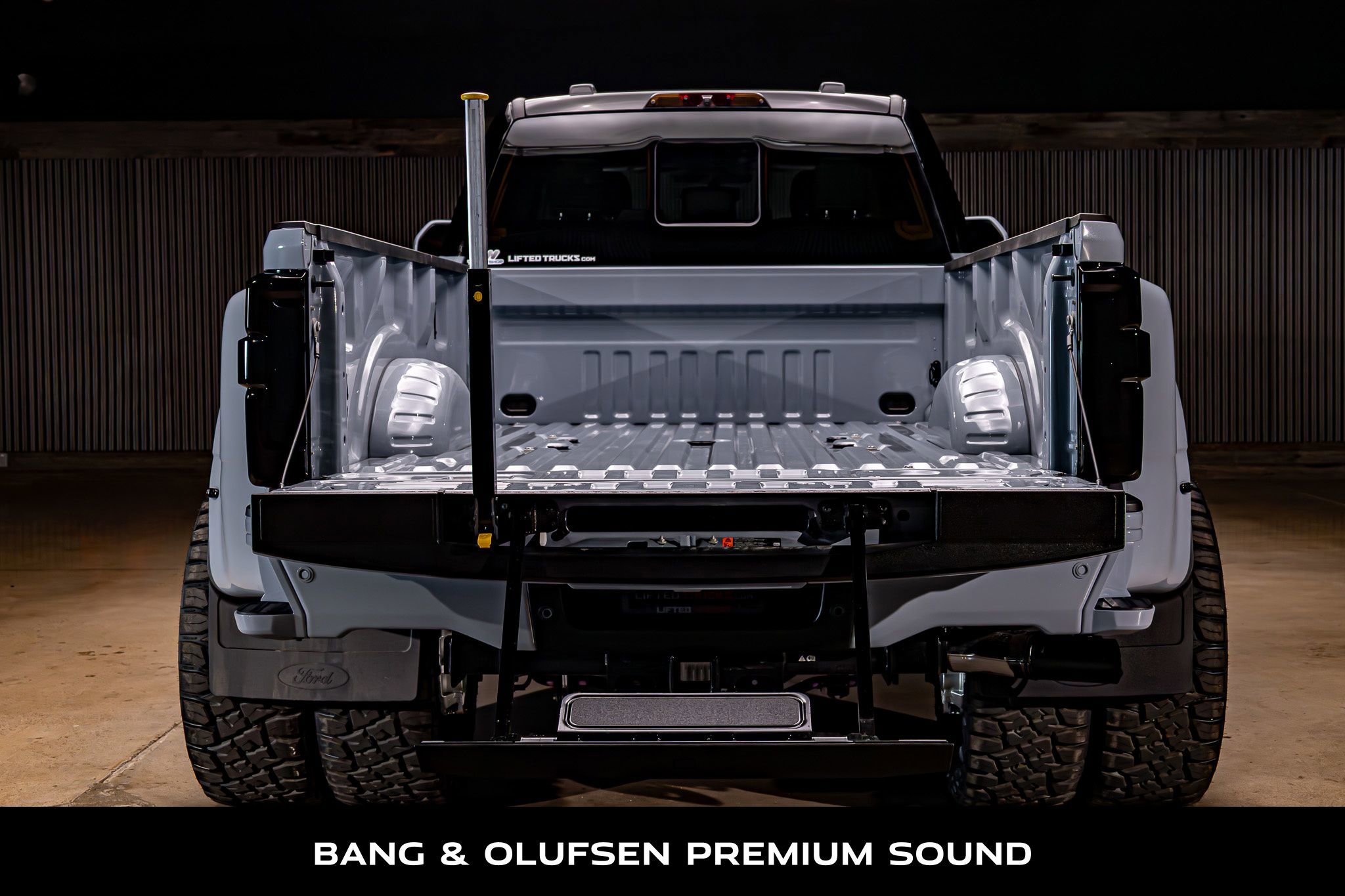 Used 2026 Ford F450 Platinum w/ Platinum Plus Package image 9