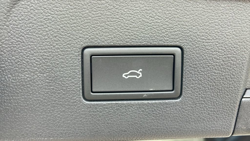 New 2025 Volkswagen Atlas SEL Premium R-Line image 33