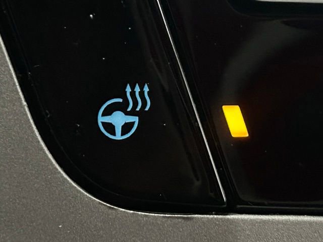 Used 2023 Ford Explorer XLT w/ Equipment Group 202A image 7