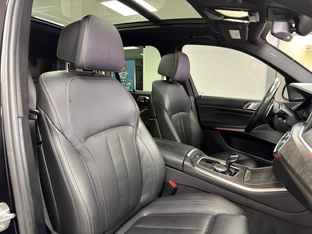 Used 2020 BMW X5 M50i AWD/4WD image 12