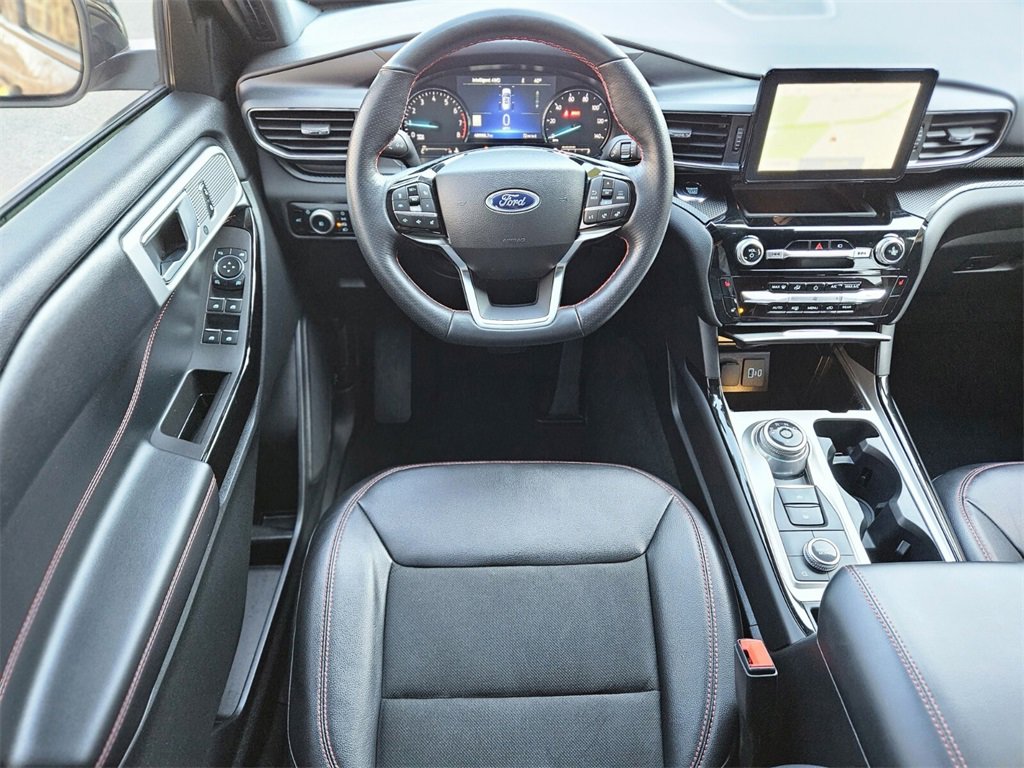 Used 2023 Ford Explorer ST-Line image 9