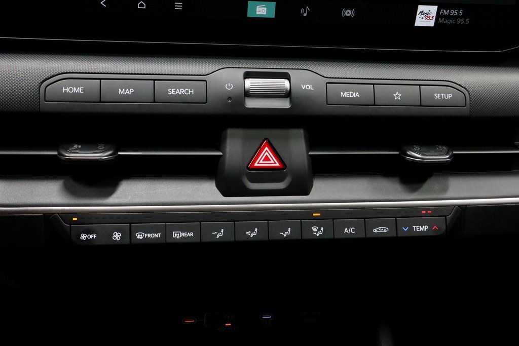 Used 2025 Kia K4 LXS image 29