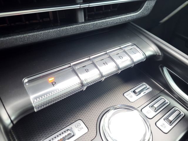 New 2026 Lincoln Nautilus Premier w/ Equipment Group 102A image 22