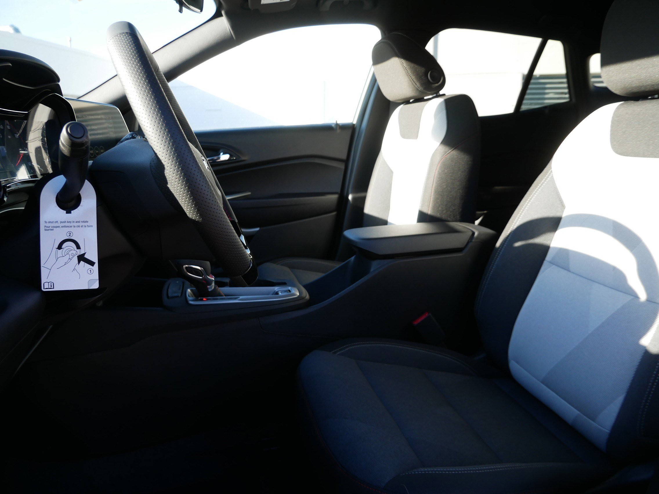 New 2026 Chevrolet Trax RS w/ Driver Confidence Package FWD image 4