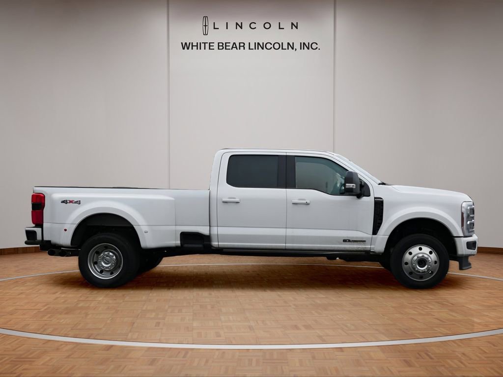 Used 2025 Ford F450 Platinum image 4
