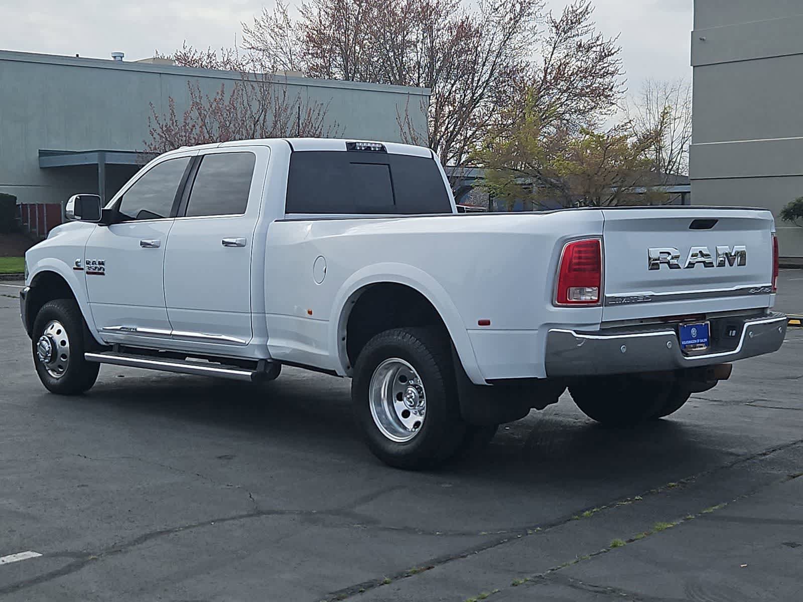 Used 2016 RAM 3500 Laramie Longhorn image 4