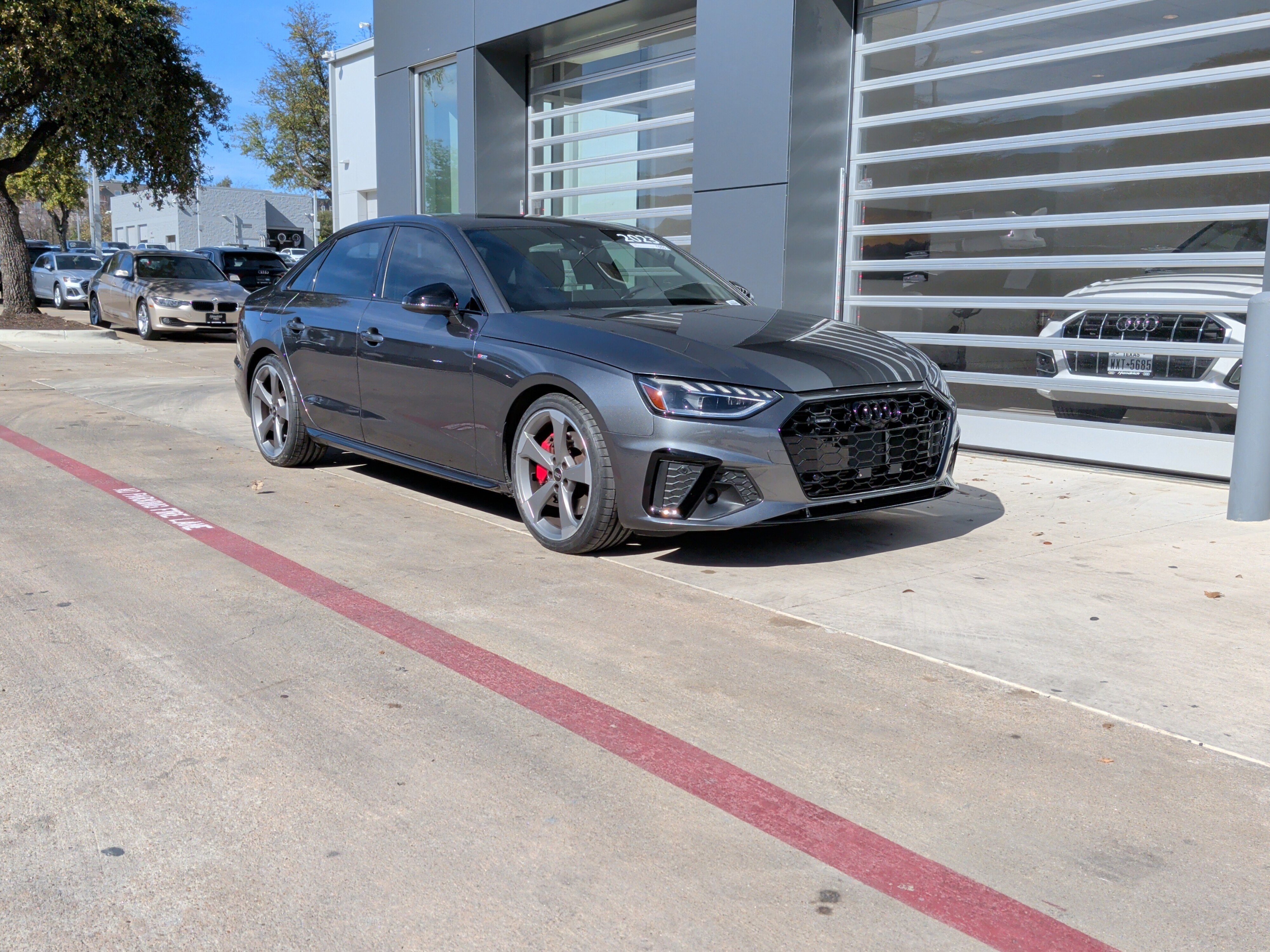 Used 2023 Audi A4 2.0T Premium Plus w/ Premium Plus Package image 2