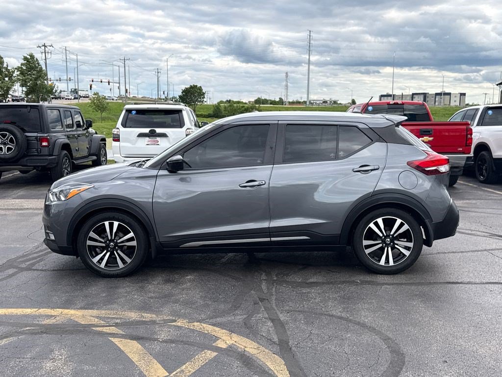 Used 2020 Nissan Kicks SR w/ SR Premium Package FWD image 8
