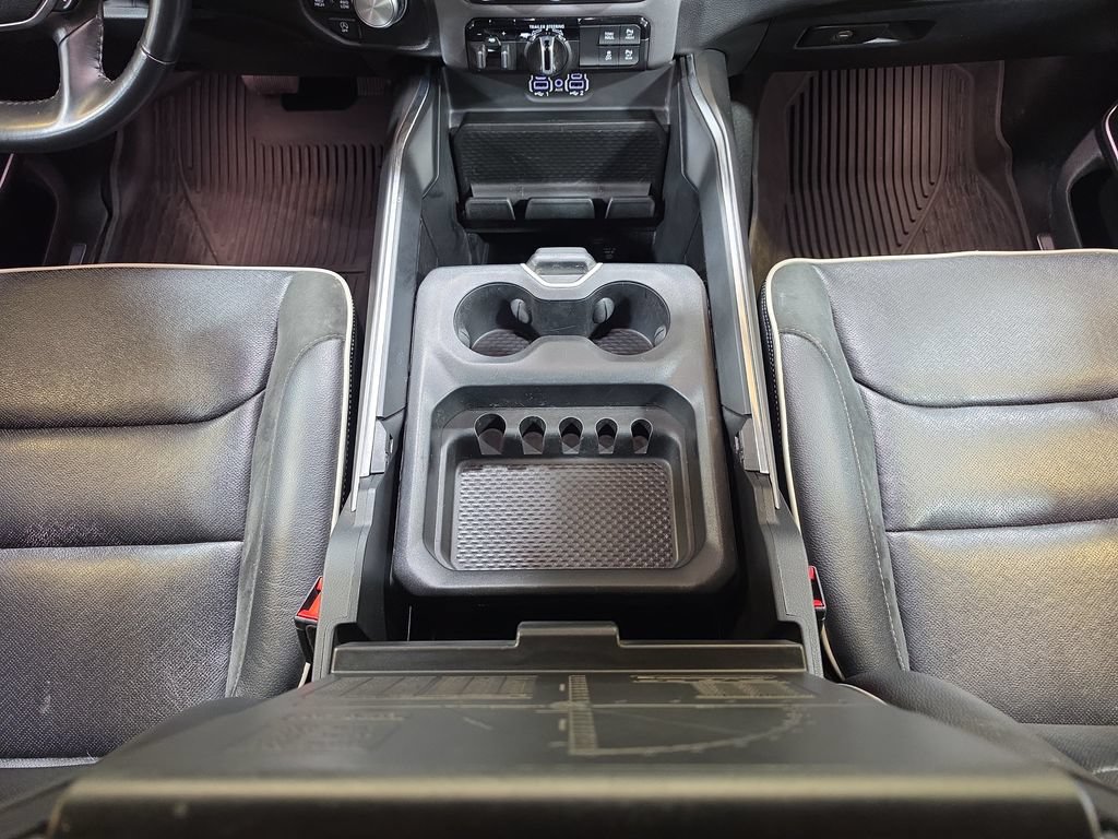 Used 2022 RAM 1500 Laramie w/ Sport Appearance Package AWD/4WD image 16