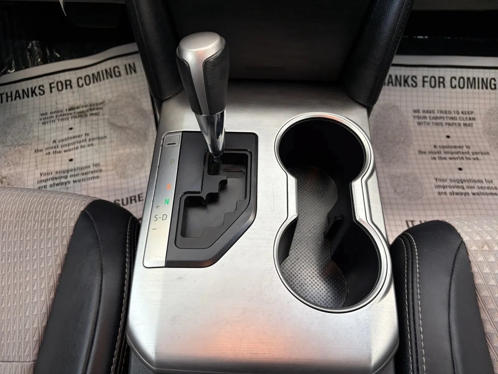 Used 2014 Toyota Camry SE FWD image 24