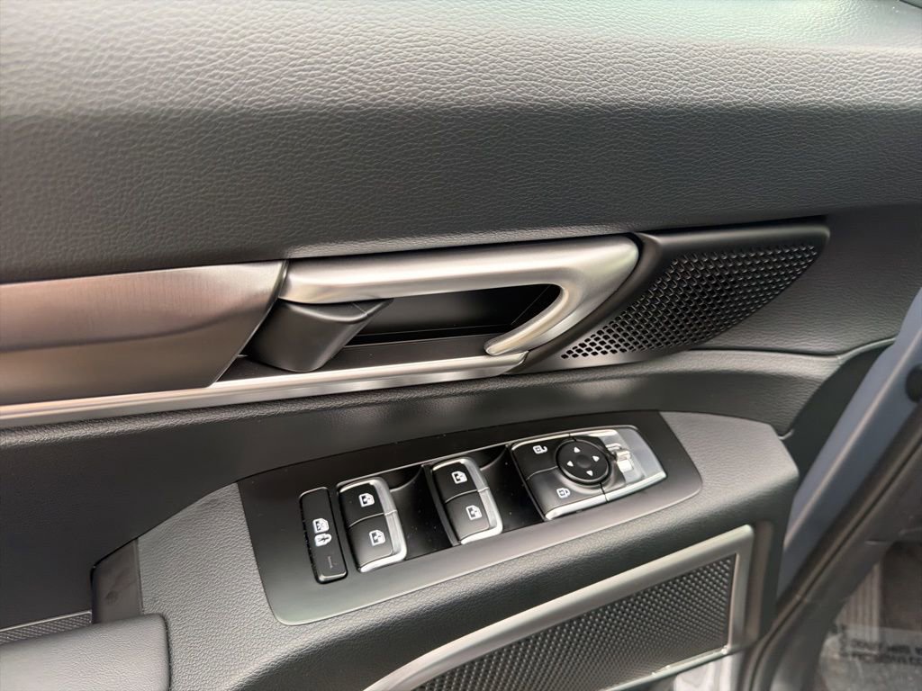 Certified 2025 Kia Telluride S image 14