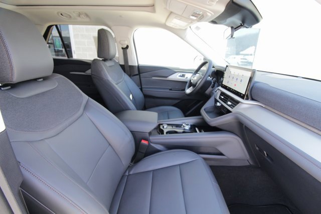 New 2025 Ford Explorer Active w/ Active Comfort Package image 38