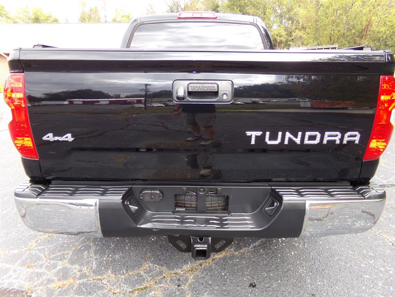Used 2020 Toyota Tundra SR5 image 7