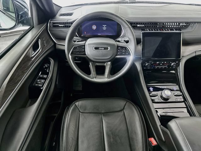 Used 2023 Jeep Grand Cherokee L Overland AWD/4WD image 4