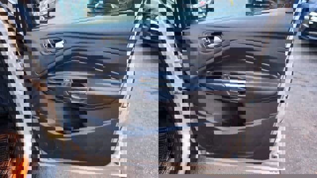 Used 2017 Ford Escape SE w/ Equipment Group 201A image 38