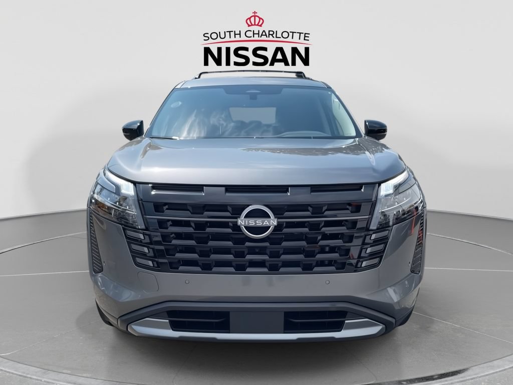 New 2026 Nissan Pathfinder SL FWD image 2