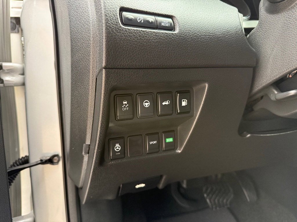 Used 2019 Nissan Rogue SL image 19