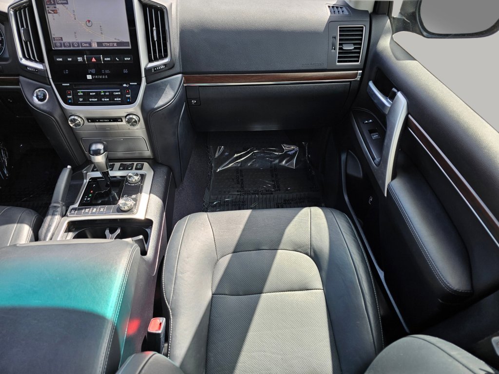 Used 2017 Toyota Land Cruiser Carfax 1 Owner! image 4