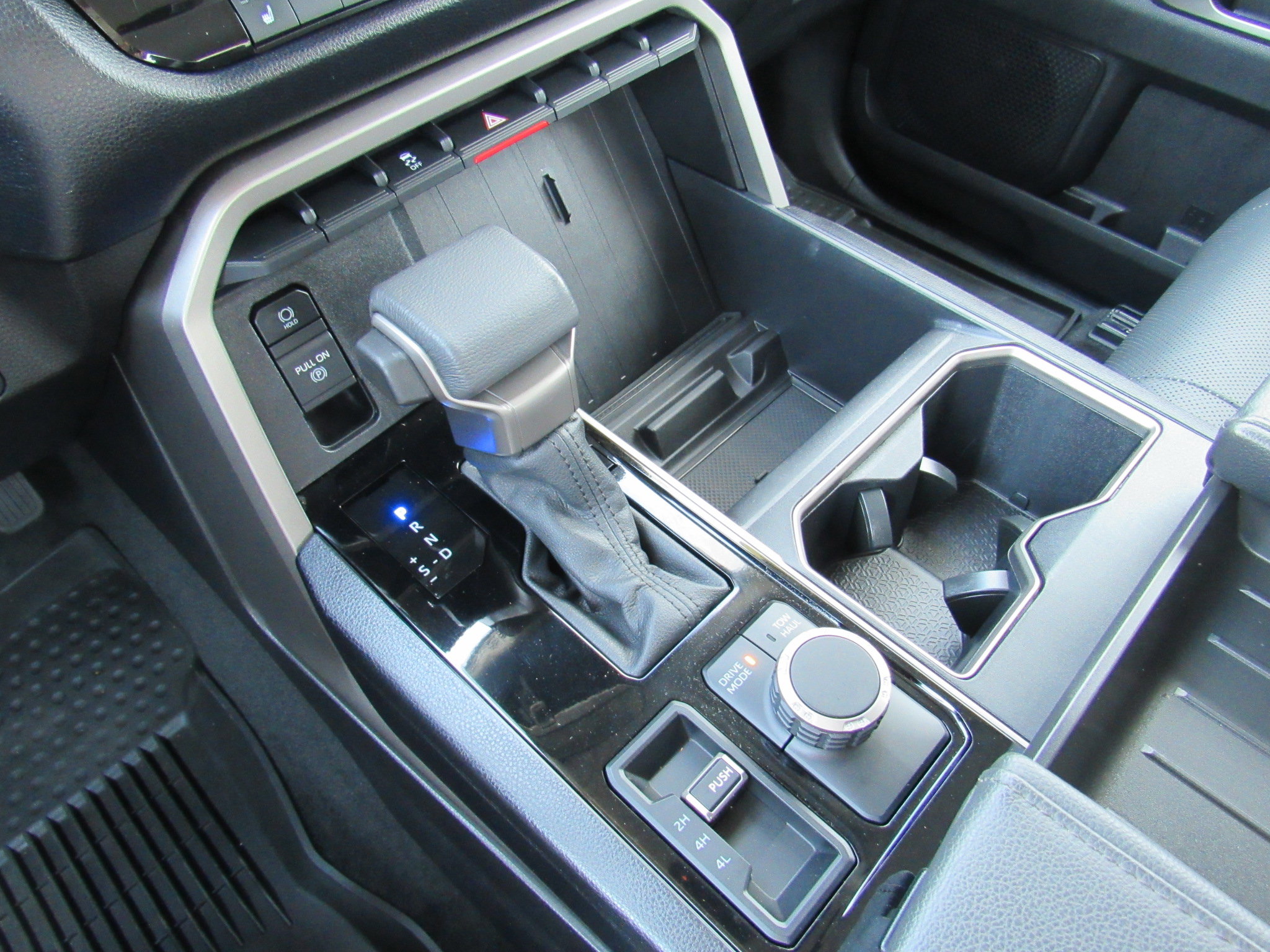 Used 2024 Toyota Tundra SR5 w/ SR5 Premium Package AWD/4WD image 26