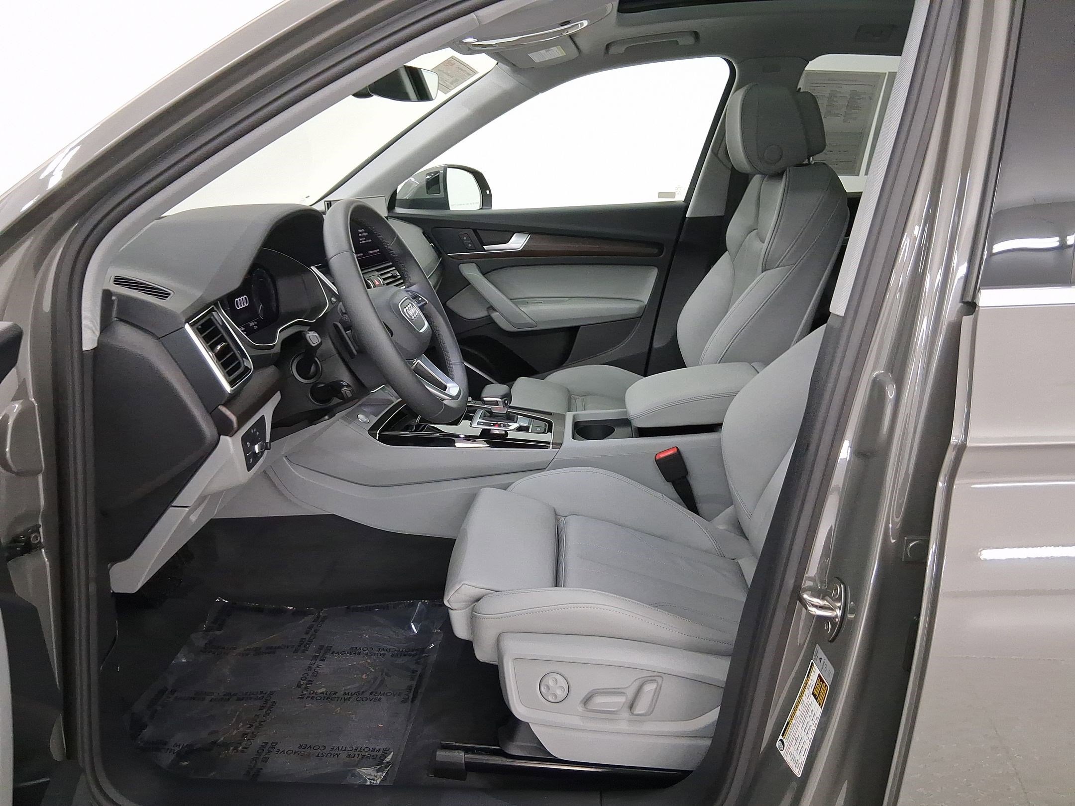 Used 2025 Audi Q5 e Premium image 5