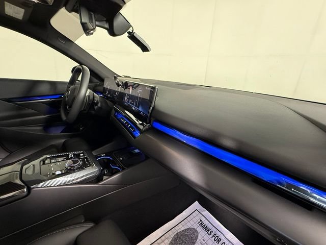 Used 2025 BMW 540i xDrive AWD/4WD image 32