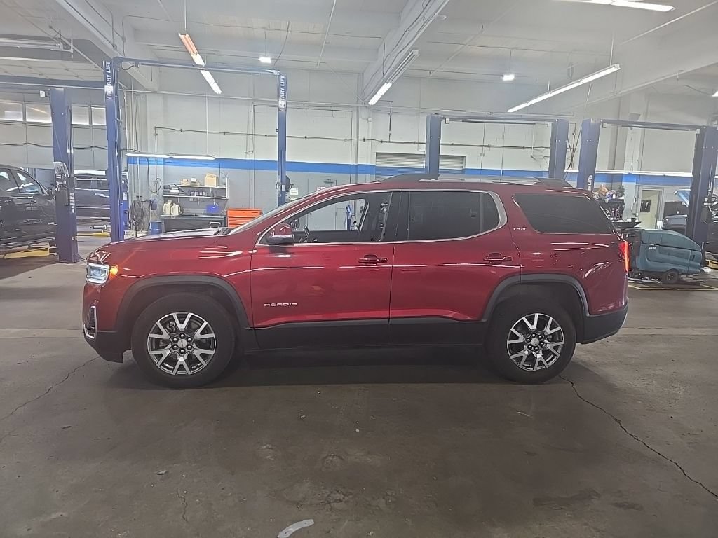Used 2023 GMC Acadia SLT AWD/4WD image 10