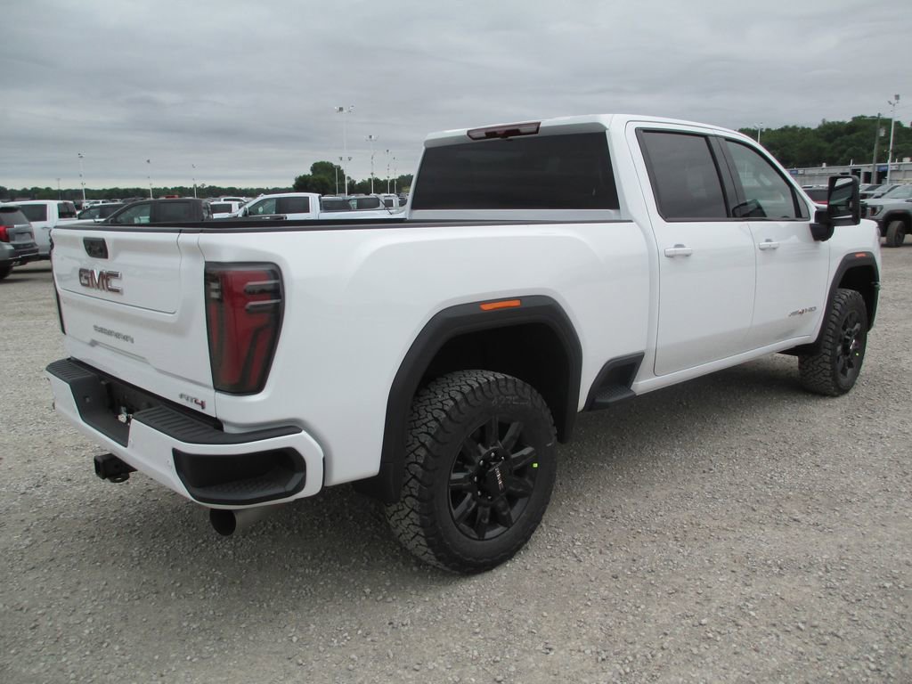 New 2026 GMC Sierra 2500 AT4 AWD/4WD image 4