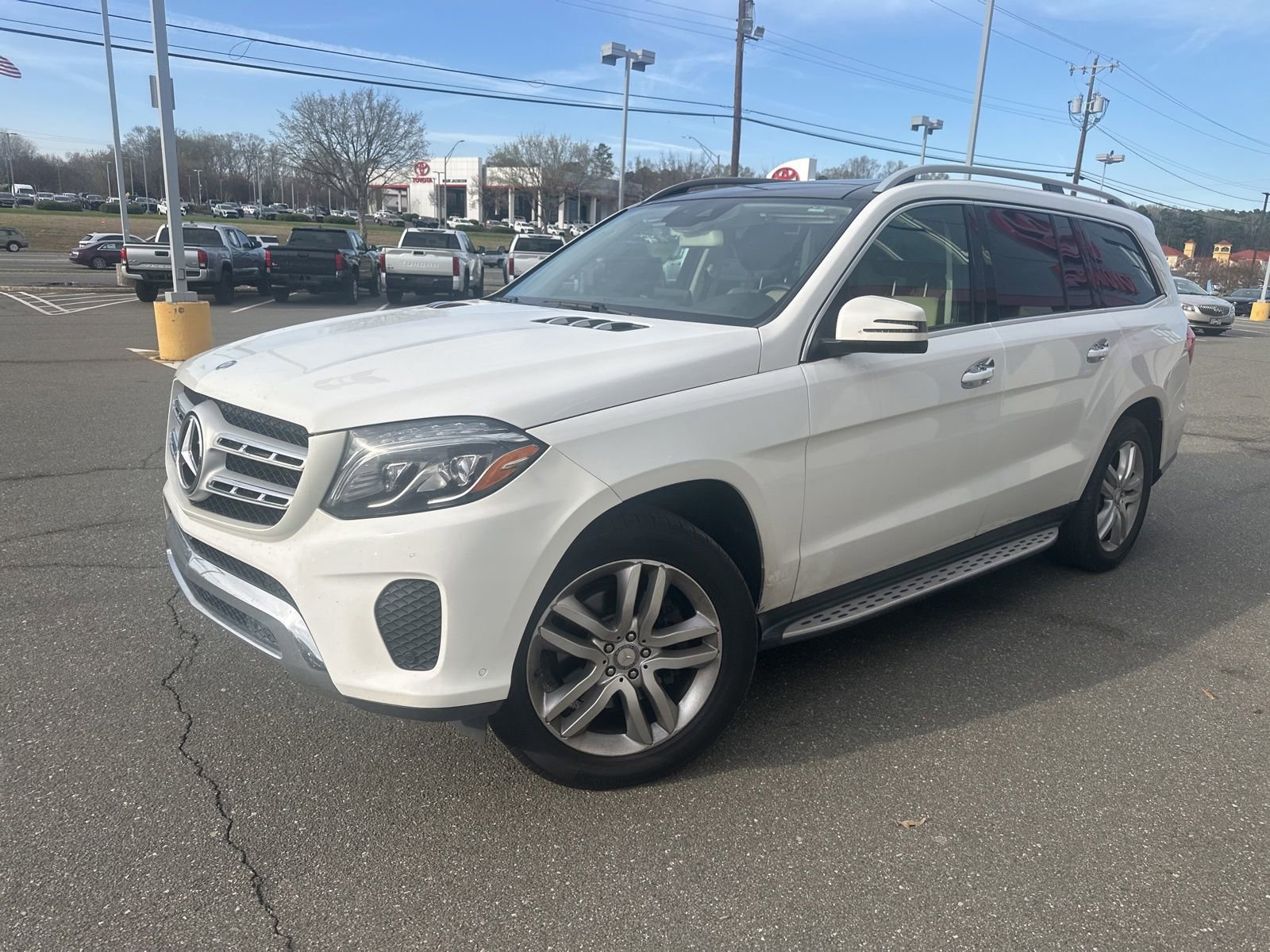 Used 2017 Mercedes-Benz GLS 450 4MATIC image 21