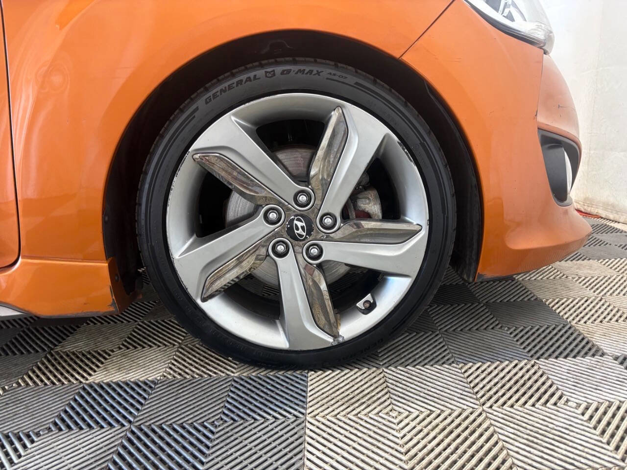 Used 2013 Hyundai Veloster Turbo image 21