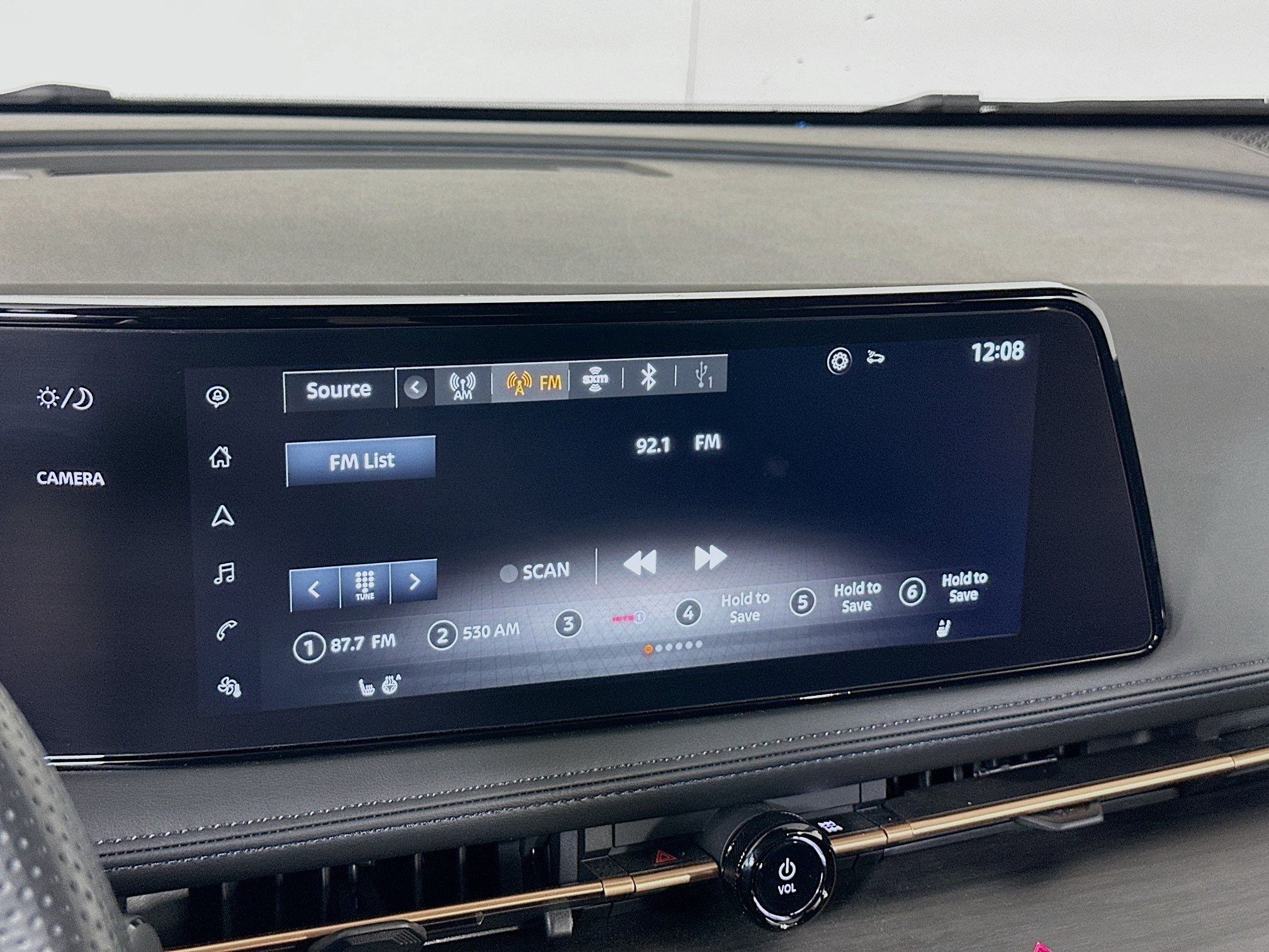 Used 2024 Nissan Ariya AWD image 19