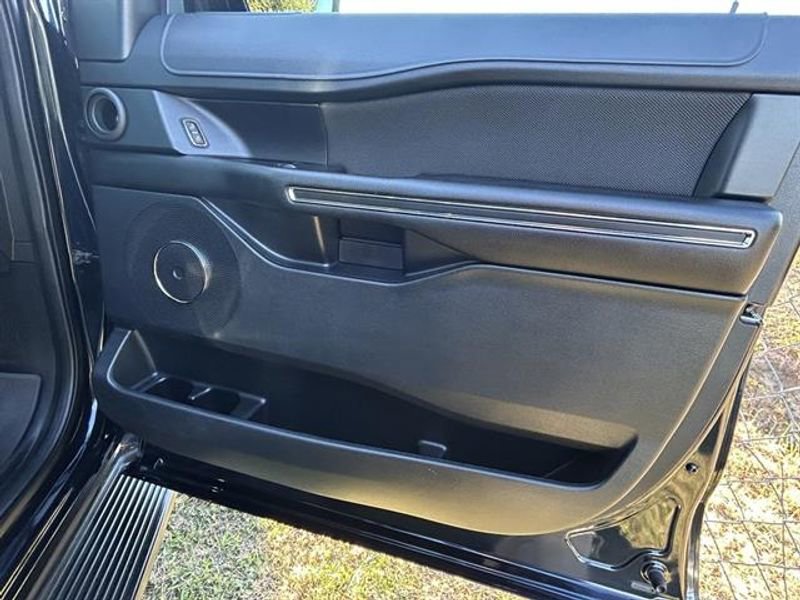 Used 2021 Ford Expedition XL image 21