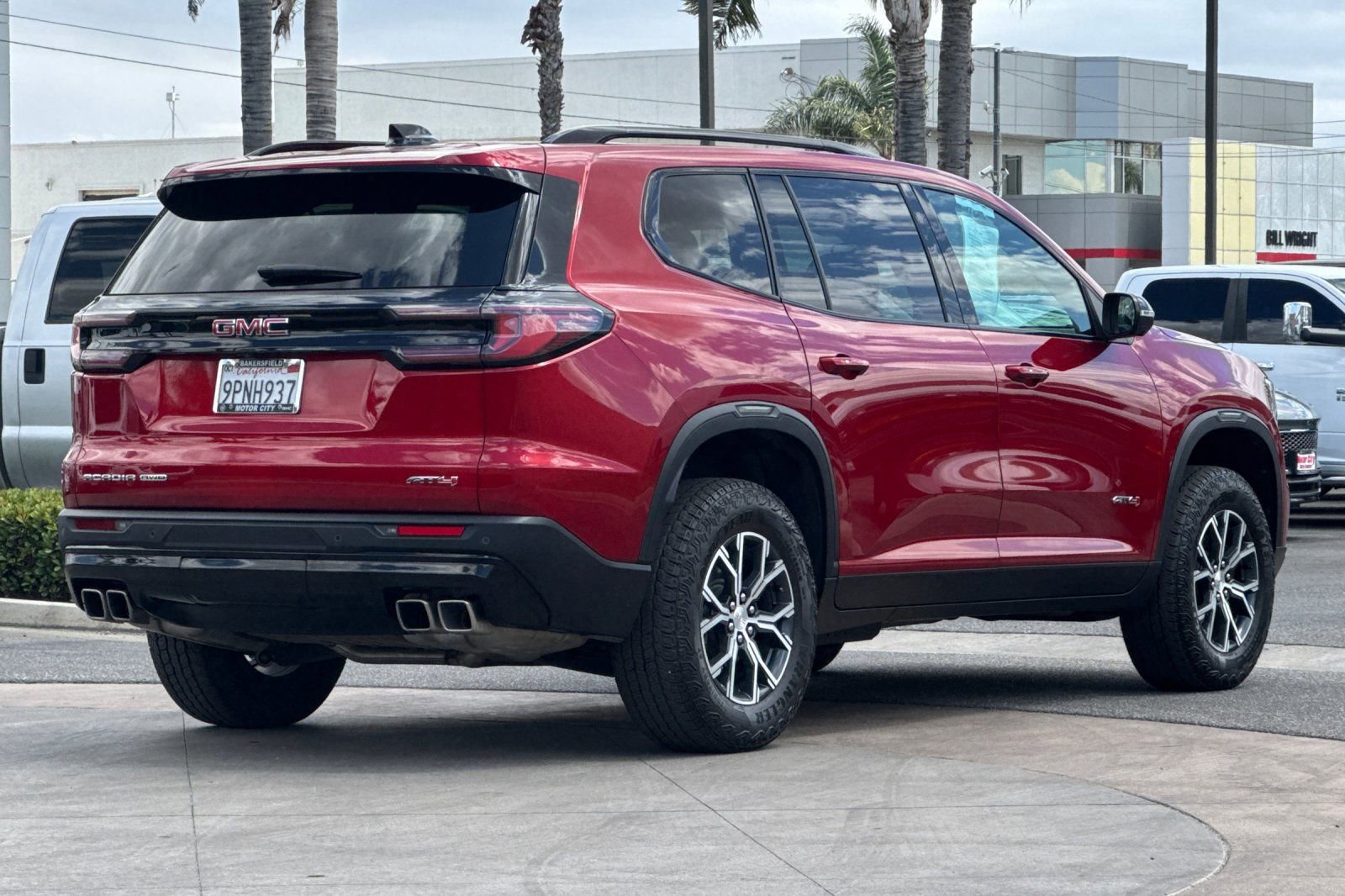 Certified 2024 GMC Acadia AT4 AWD/4WD image 4