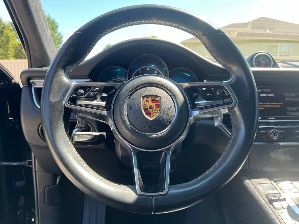 Used 2016 Porsche Macan Turbo AWD/4WD image 30