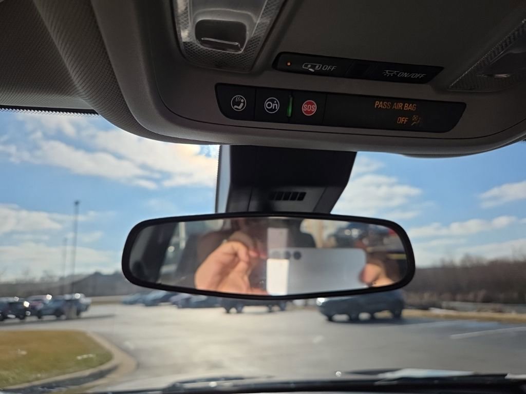 Certified 2021 Chevrolet Equinox LS image 31