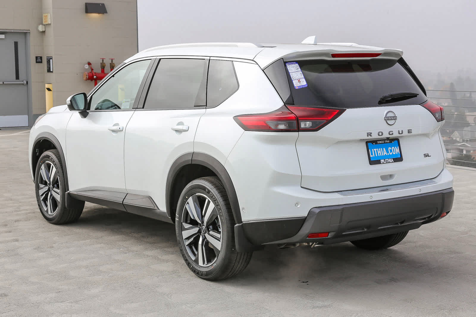 New 2025 Nissan Rogue SL w/ SL Premium Package FWD image 8