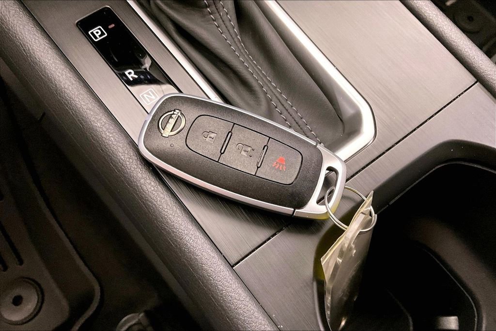 Certified 2025 Nissan Kicks SV image 14