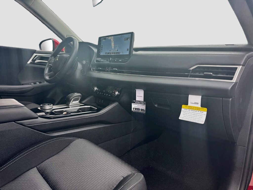 New 2026 Mitsubishi Outlander ES FWD image 30